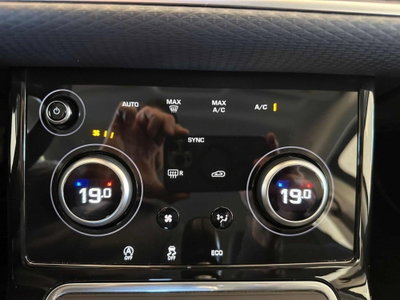 Land Rover Range Rover Evoque 2.0D I4-L.Flw 150 CV (20)