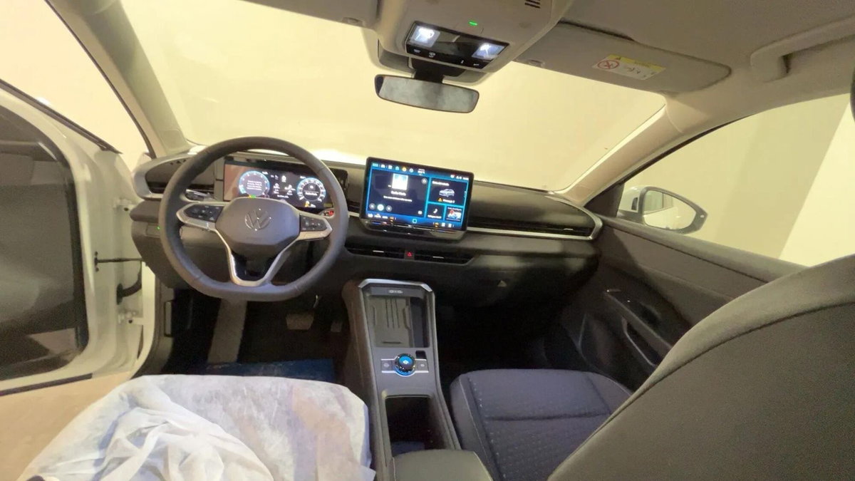 Volkswagen T-Roc 1.5 etsi Life 150cv dsg (13)