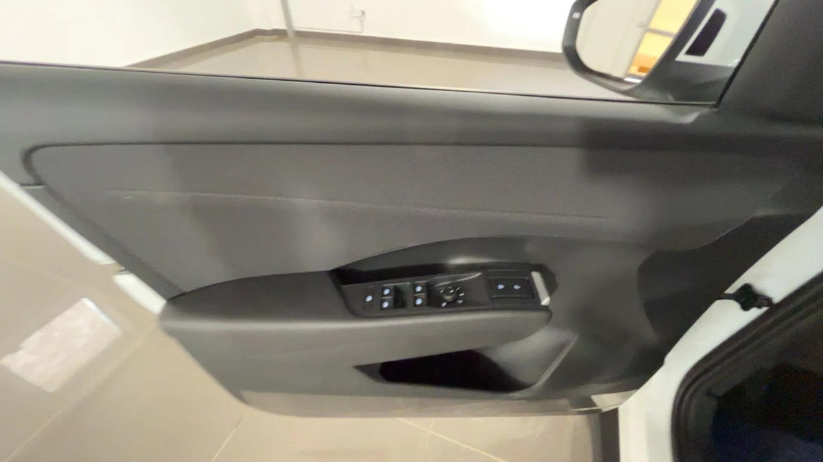 Volkswagen T-Roc 1.5 etsi Life 150cv dsg (15)