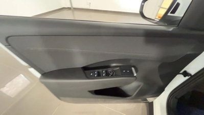 Volkswagen T-Roc 1.5 etsi Life 150cv dsg (15)