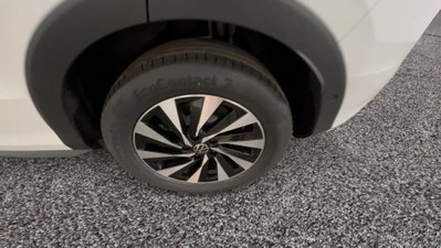 Volkswagen T-Roc 1.5 etsi Life 150cv dsg (7)