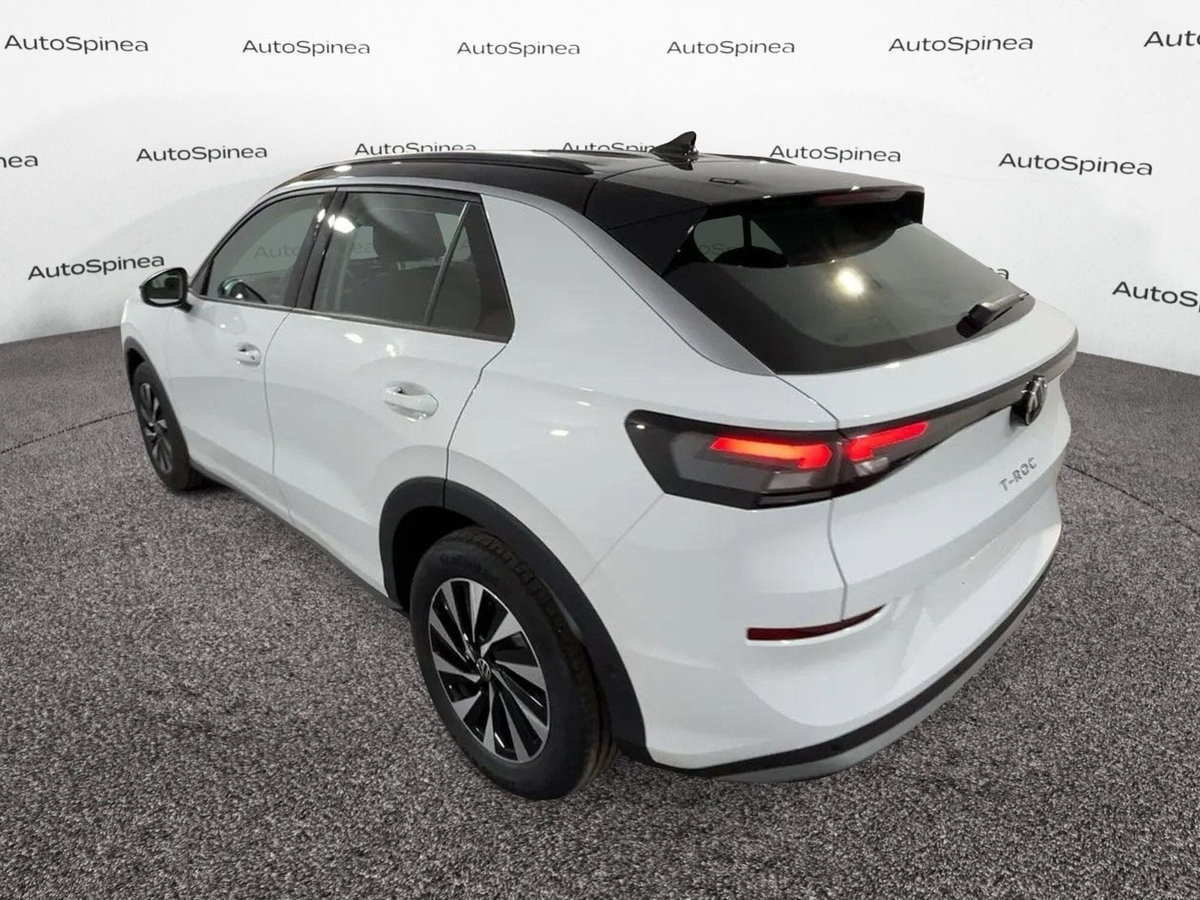 Volkswagen T-Roc 1.5 etsi Life 150cv dsg (6)
