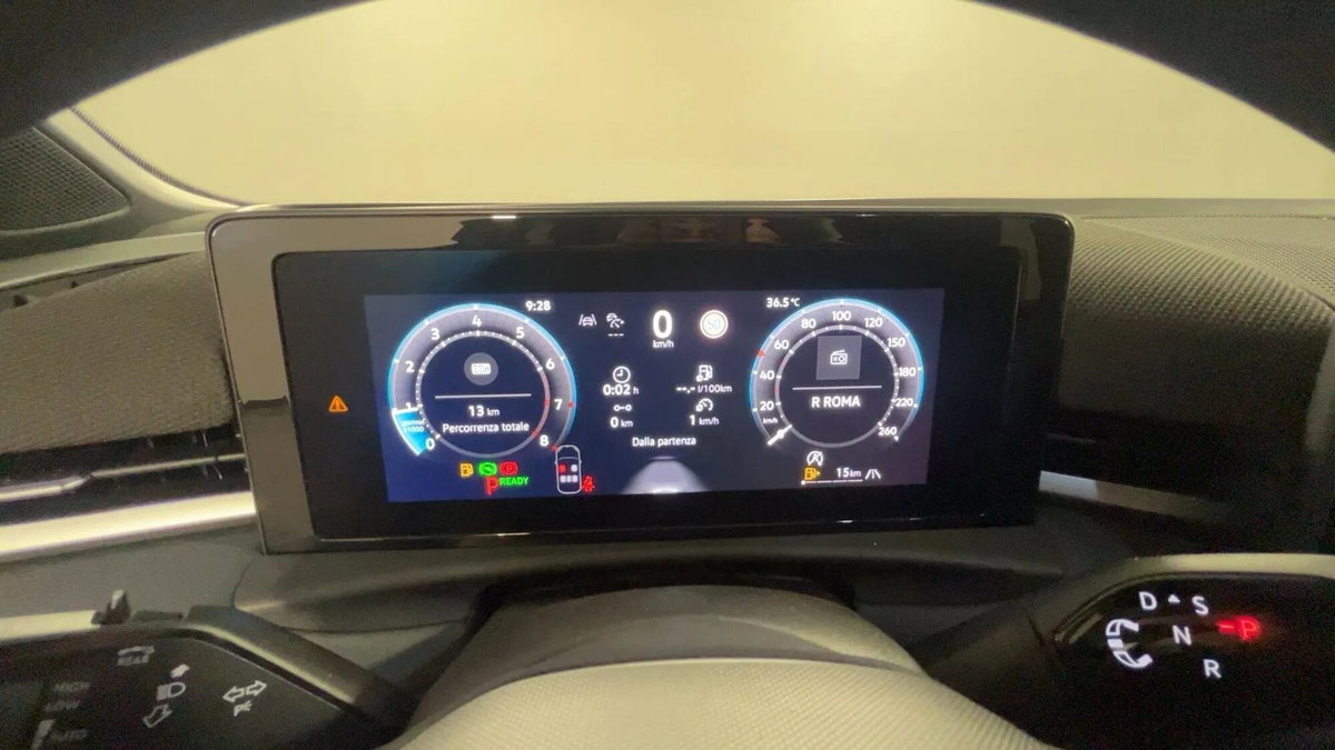 Volkswagen T-Roc 1.5 etsi R-Line 150cv dsg (10)