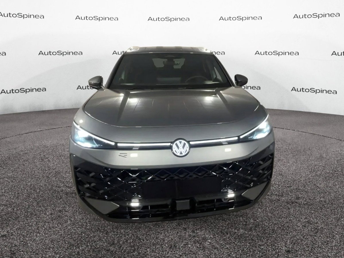 Volkswagen T-Roc 1.5 etsi R-Line 150cv dsg (2)