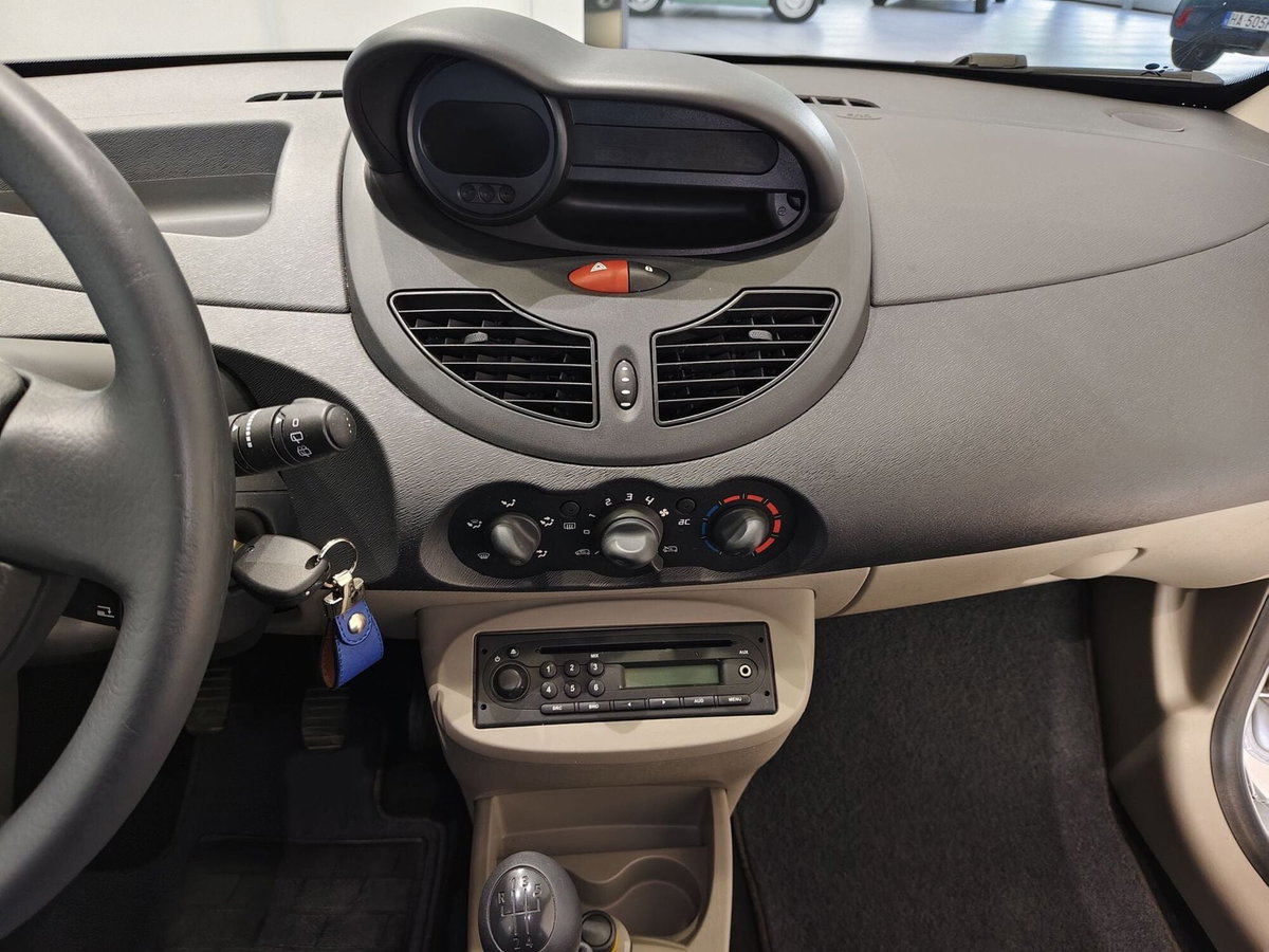Renault Twingo 1.2 8V Dynamique (16)