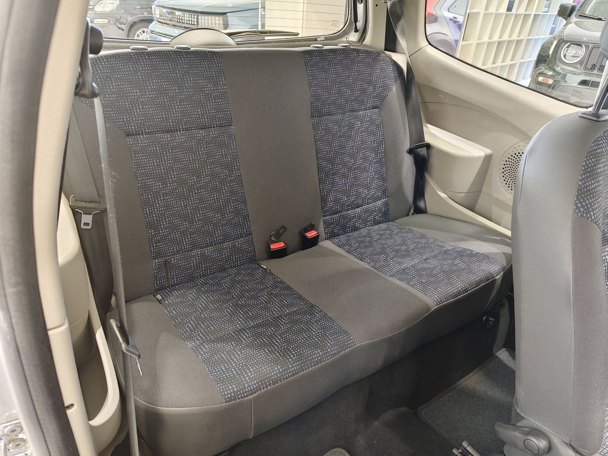 Renault Twingo 1.2 8V Dynamique (6)