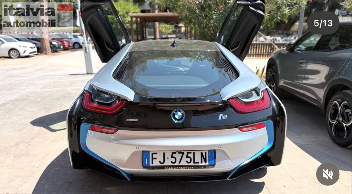 BMW i8 Coupé i8 (12)