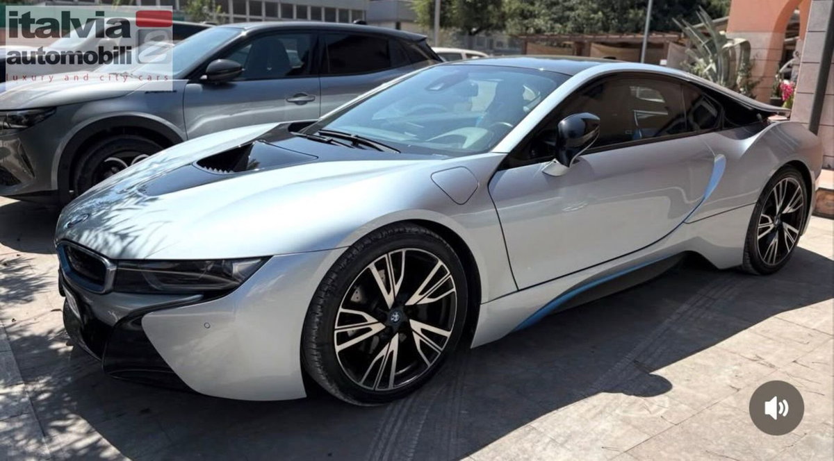 BMW i8 Coupé i8 (14)