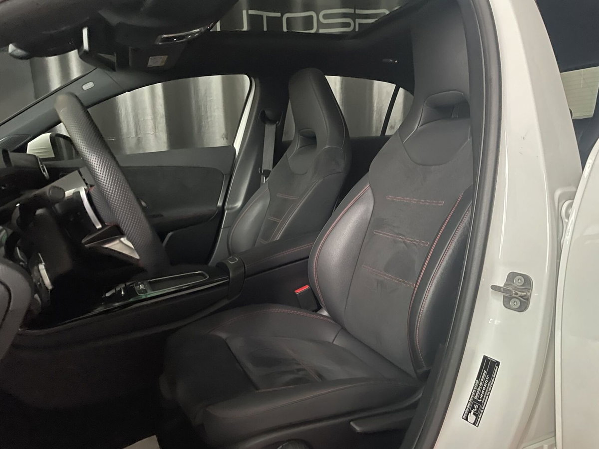 Mercedes-Benz Classe A 180 Premium (7)