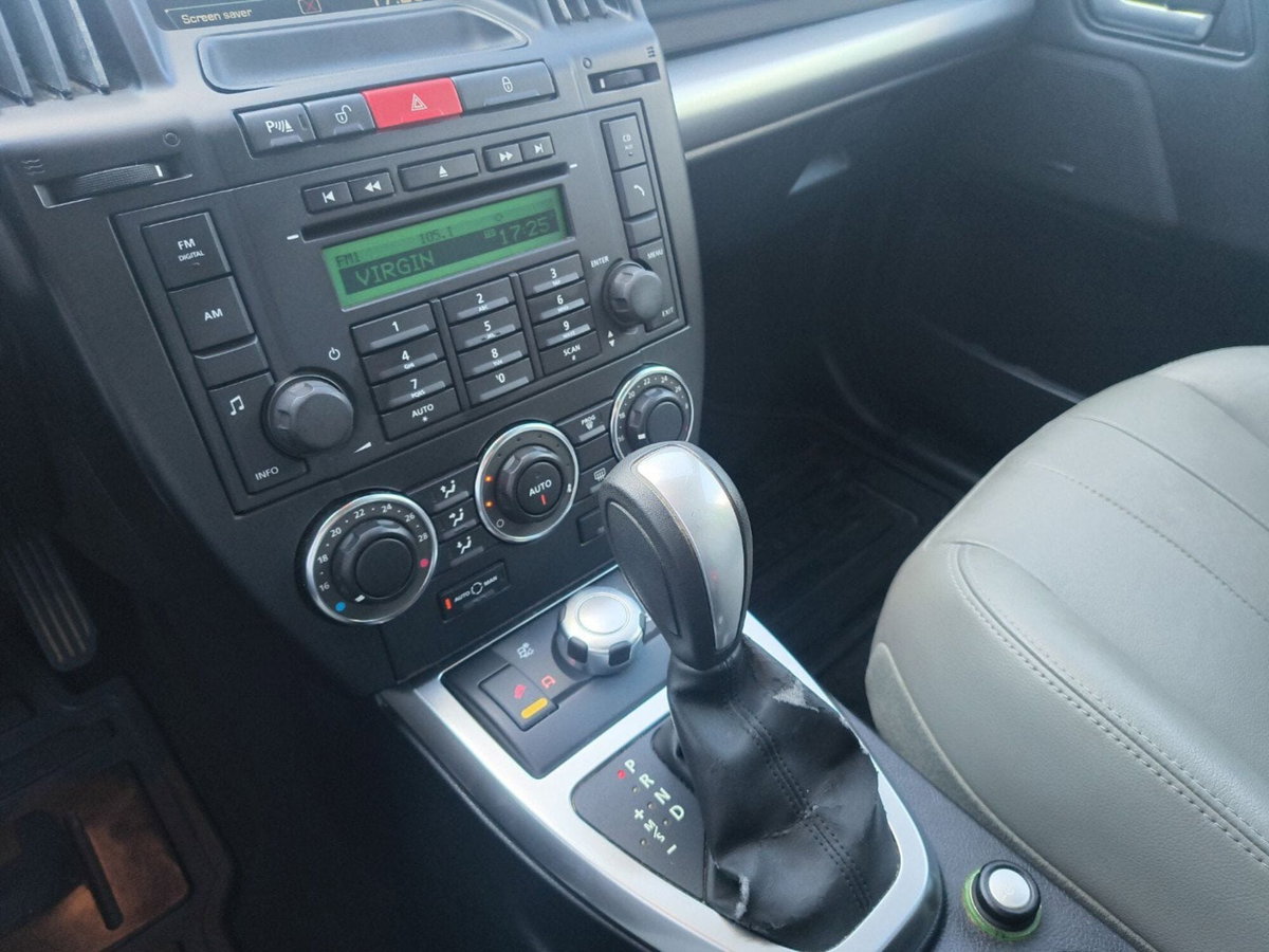 Land Rover Freelander 2.2 SD4 S.W. HSE (14)