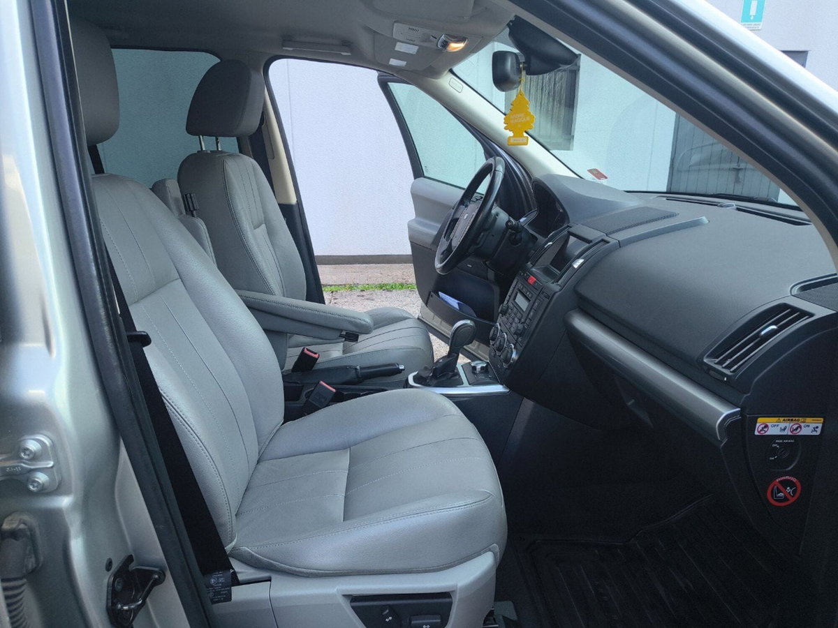 Land Rover Freelander 2.2 SD4 S.W. HSE (15)