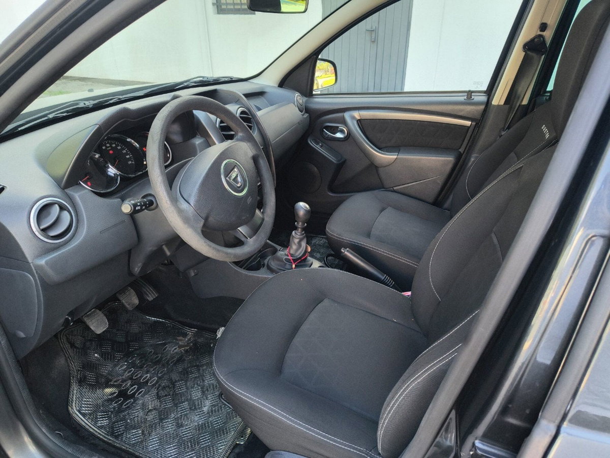 Dacia Duster 1.5 dCi 110CV Start&Stop 4x2 Ambiance (9)