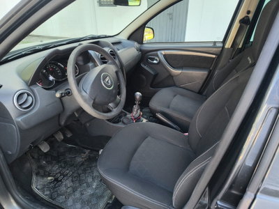 Dacia Duster 1.5 dCi 110CV Start&Stop 4x2 Ambiance (9)