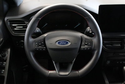 Ford Focus 1.0t ecoboost h ST-Line X 155cv powershift (15)