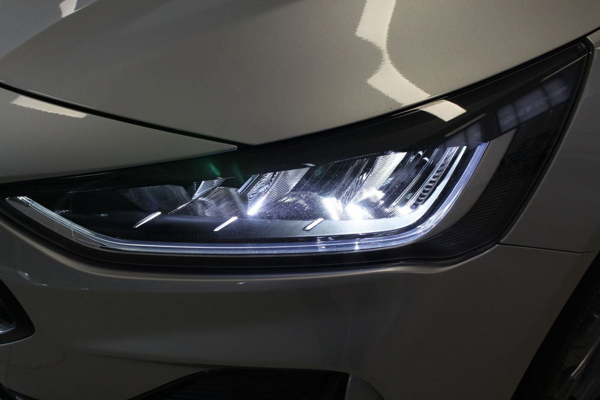 Ford Focus 1.0t ecoboost h ST-Line X 155cv powershift (4)