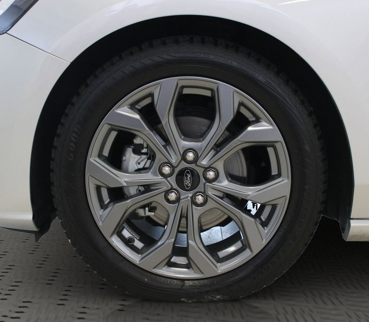Ford Focus 1.0t ecoboost h ST-Line X 155cv powershift (5)