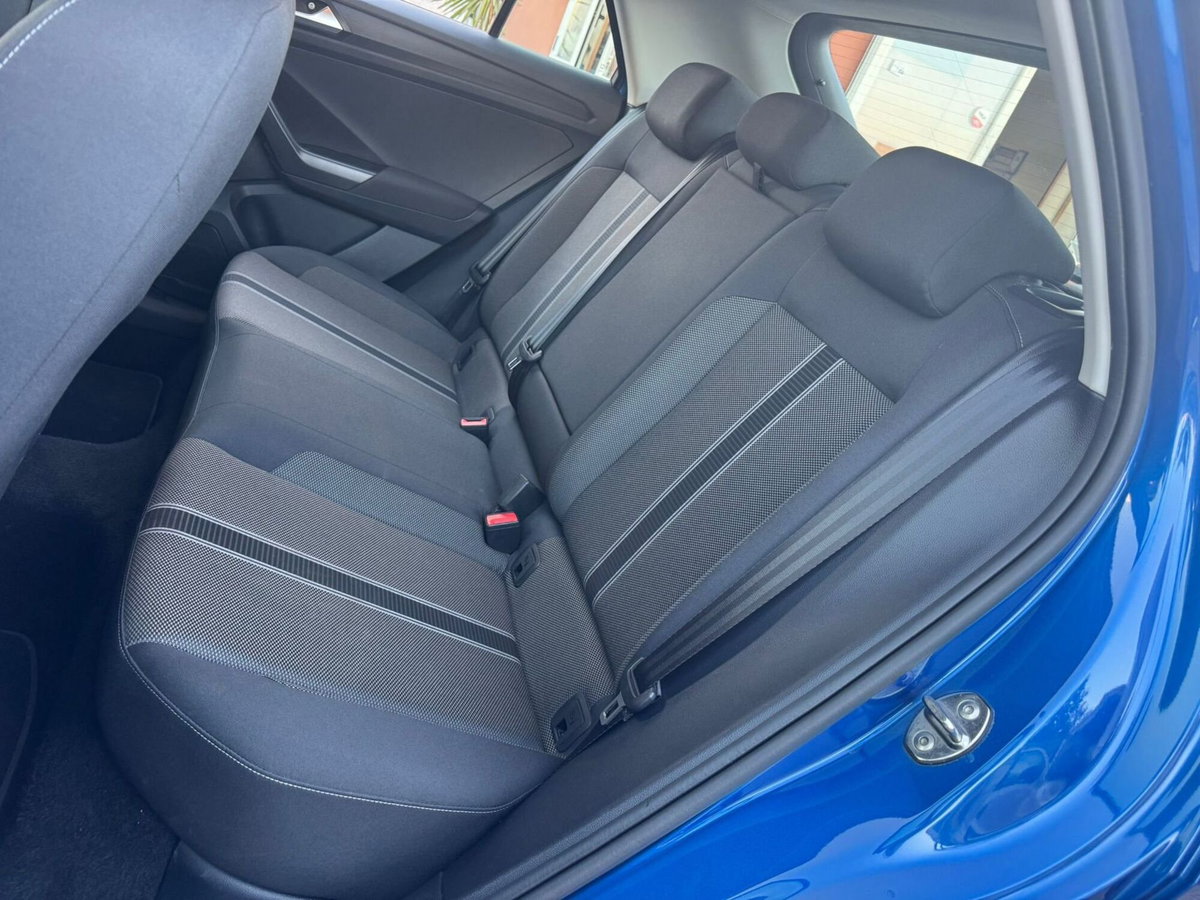 Volkswagen T-Roc 2.0 TDI SCR Business BlueMotion Technology (11)