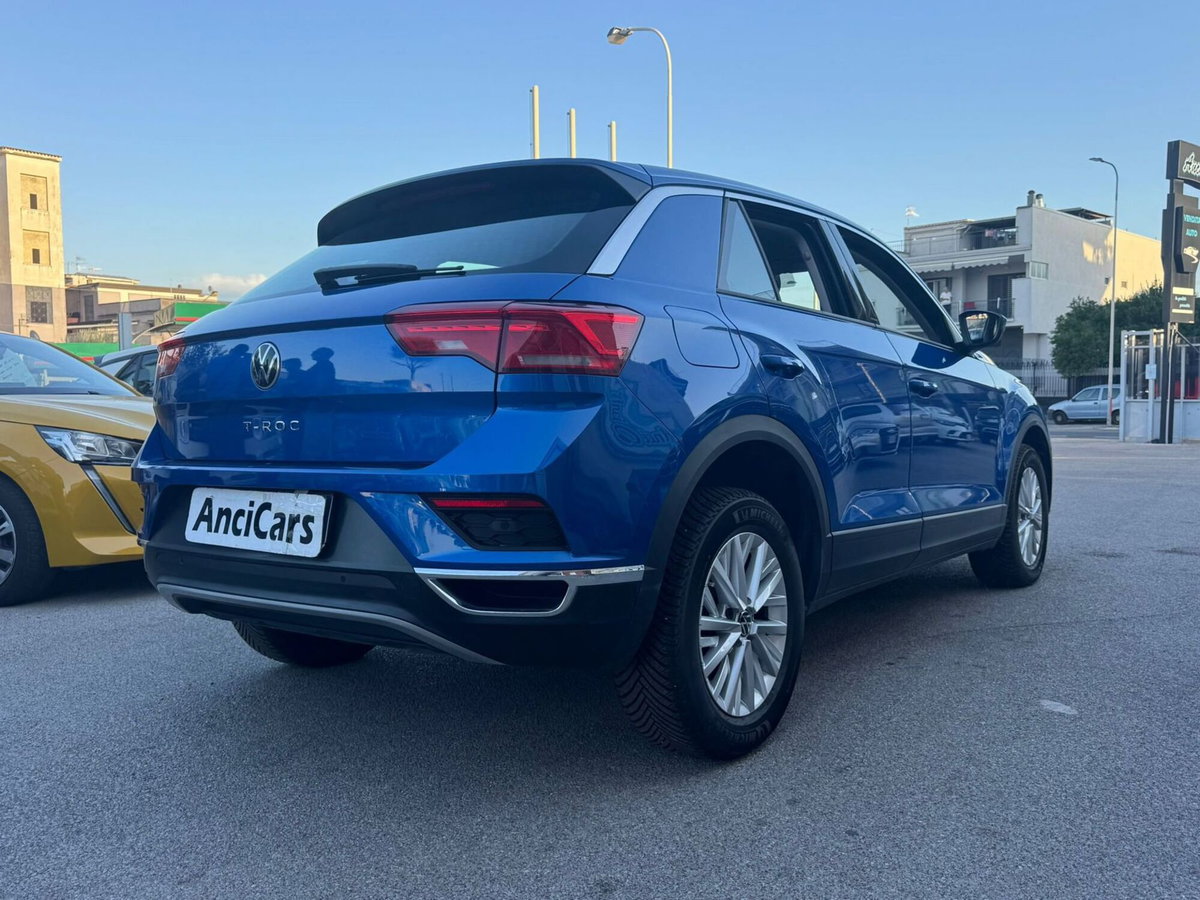 Volkswagen T-Roc 2.0 TDI SCR Business BlueMotion Technology (16)