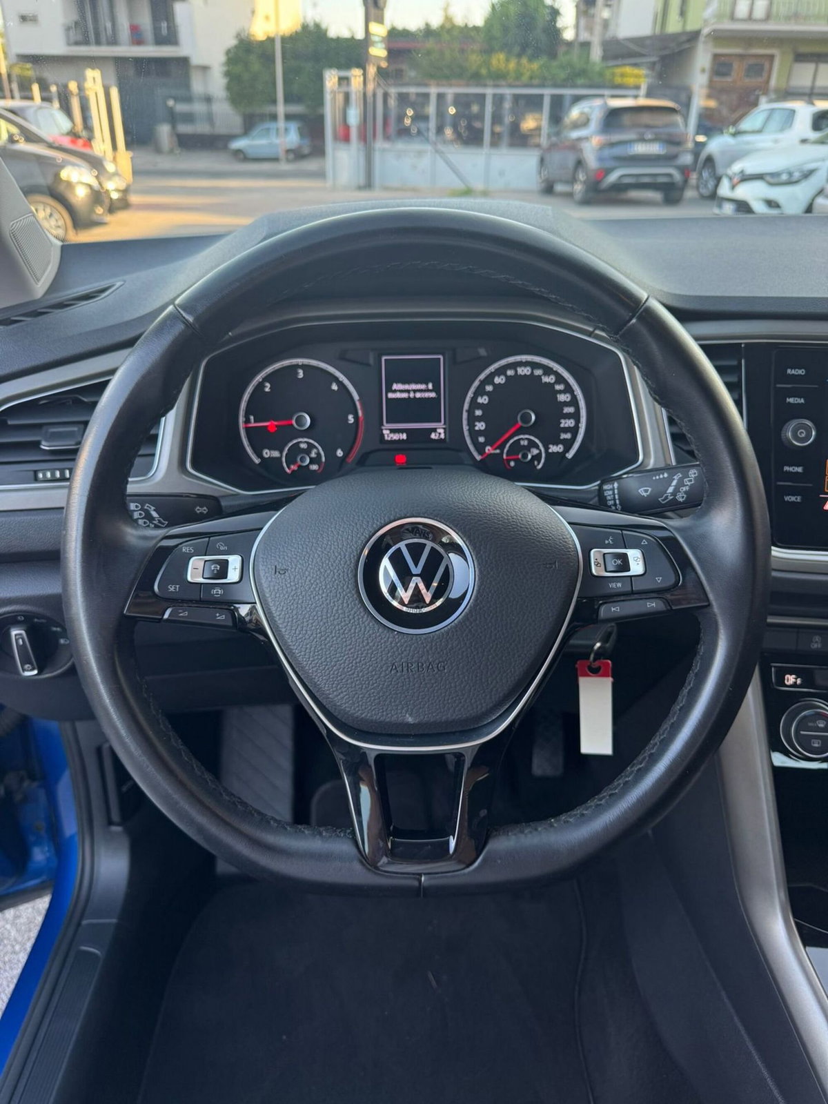 Volkswagen T-Roc 2.0 TDI SCR Business BlueMotion Technology (7)
