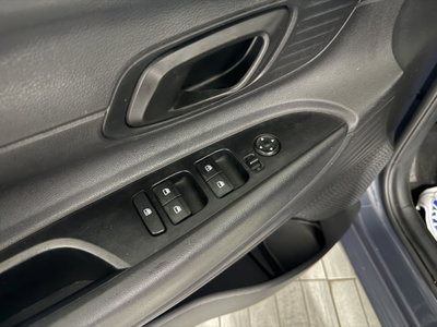 Hyundai i20 1.2 MPI MT ConnectLine (18)