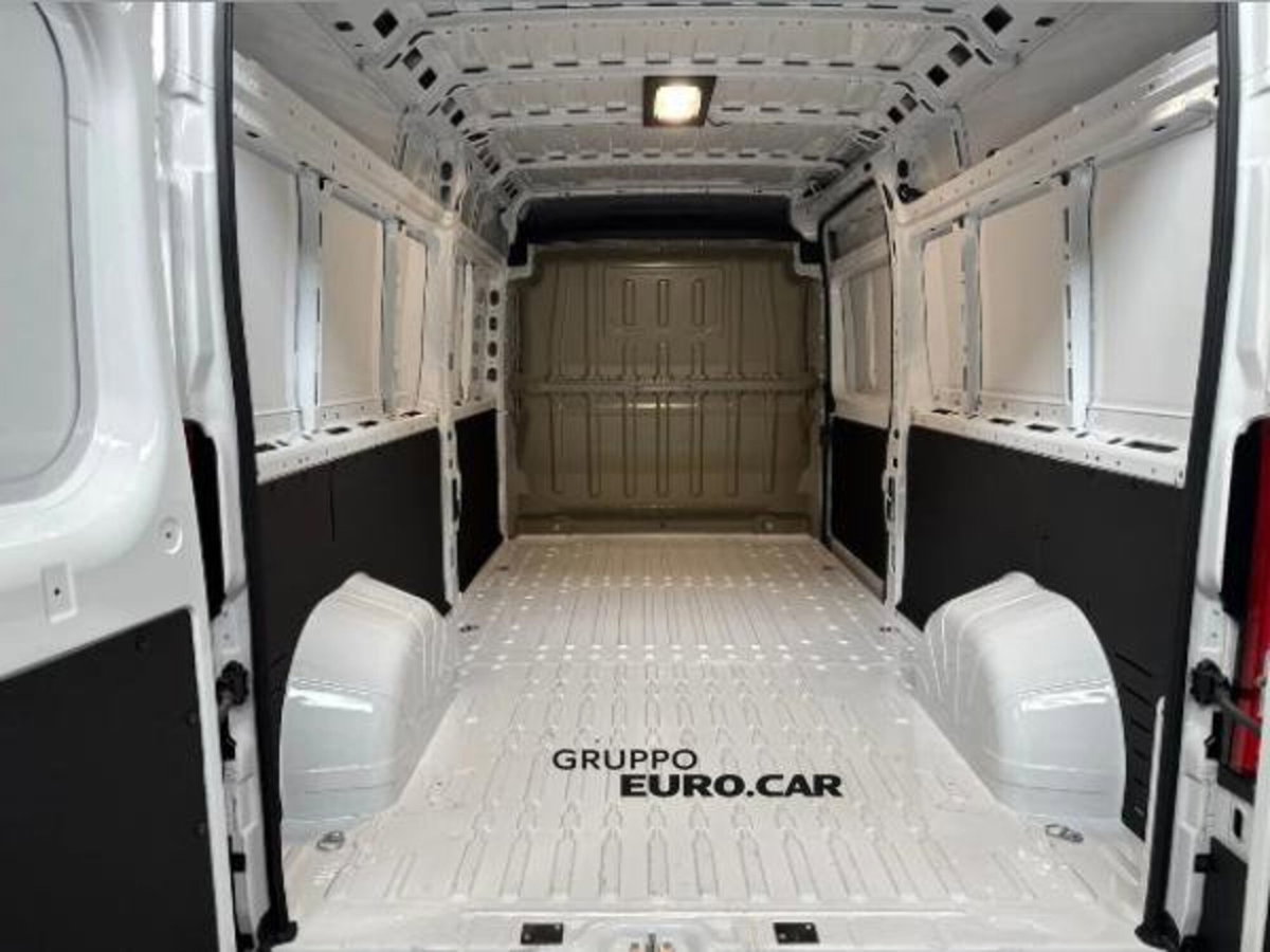 Fiat Ducato Furgone maxi 35 LH2 2.2 mjt3 140cv serie 9 (5)