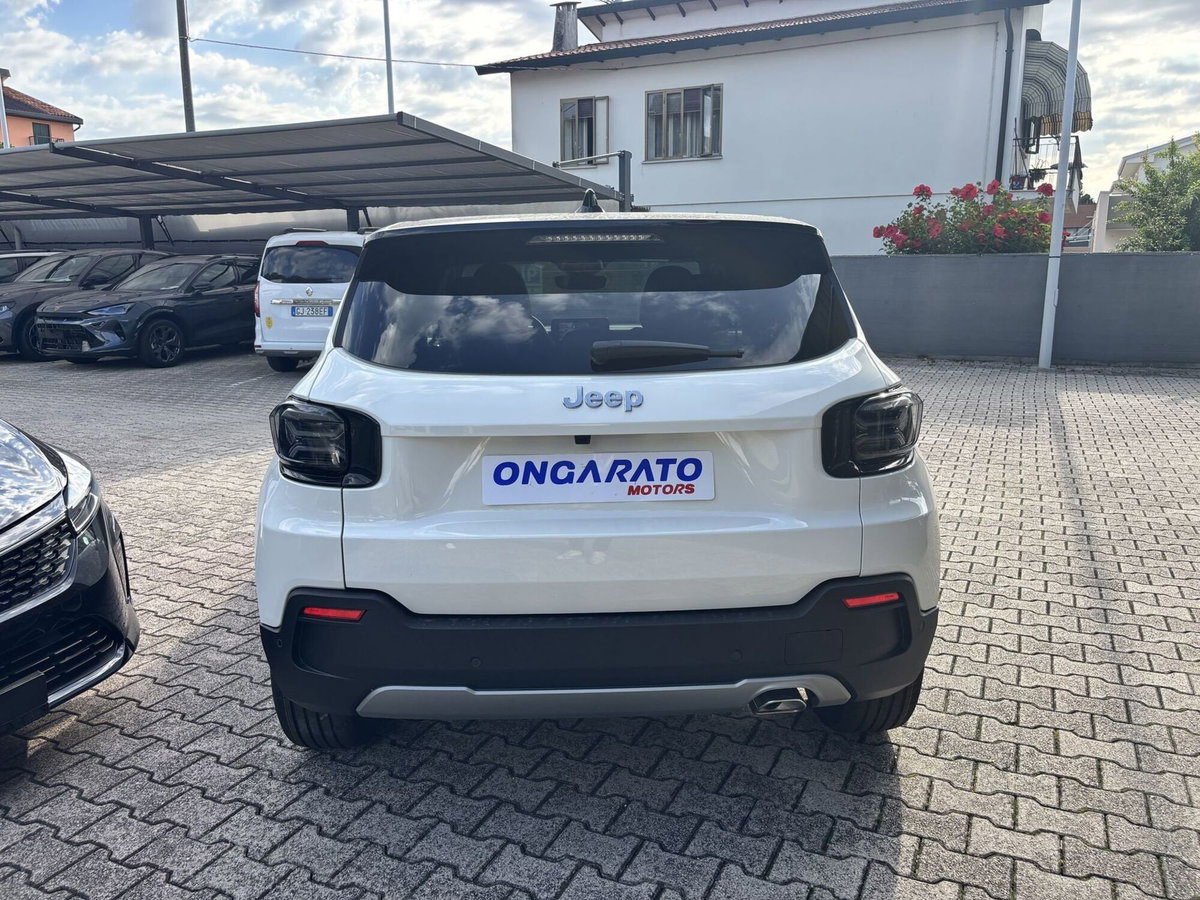 Jeep Avenger 1.2 turbo e-hybrid mhev Summit fwd 110cv edct6 (6)