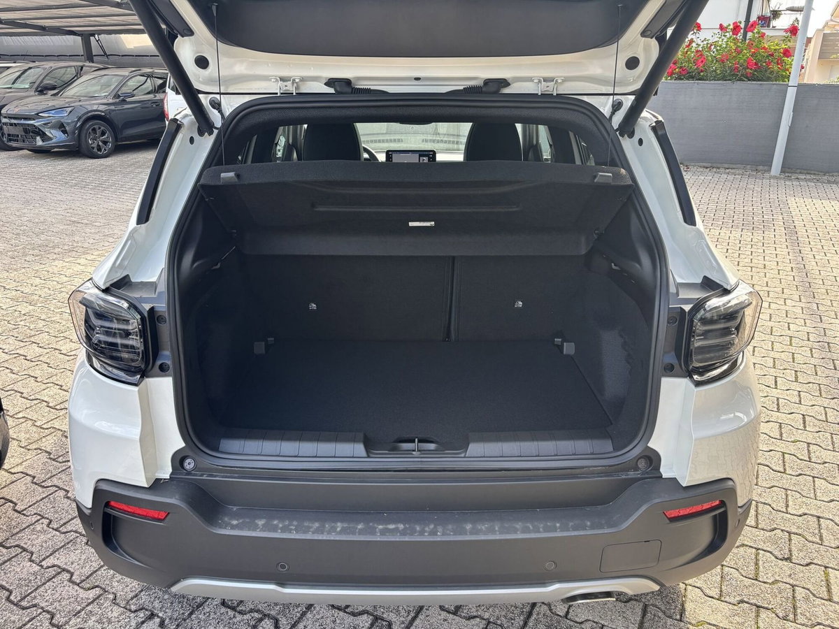 Jeep Avenger 1.2 turbo e-hybrid mhev Summit fwd 110cv edct6 (7)
