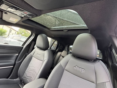 Jeep Avenger 1.2 turbo e-hybrid mhev Summit fwd 110cv edct6 (11)