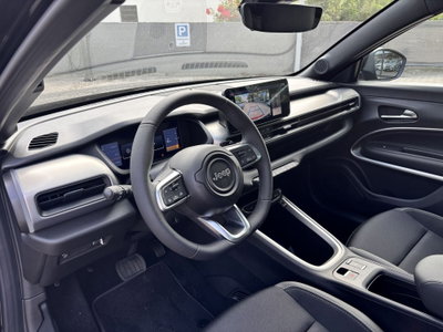 Jeep Avenger 1.2 turbo e-hybrid mhev Summit fwd 110cv edct6 (12)