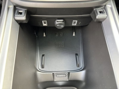 Jeep Avenger 1.2 turbo e-hybrid mhev Summit fwd 110cv edct6 (16)