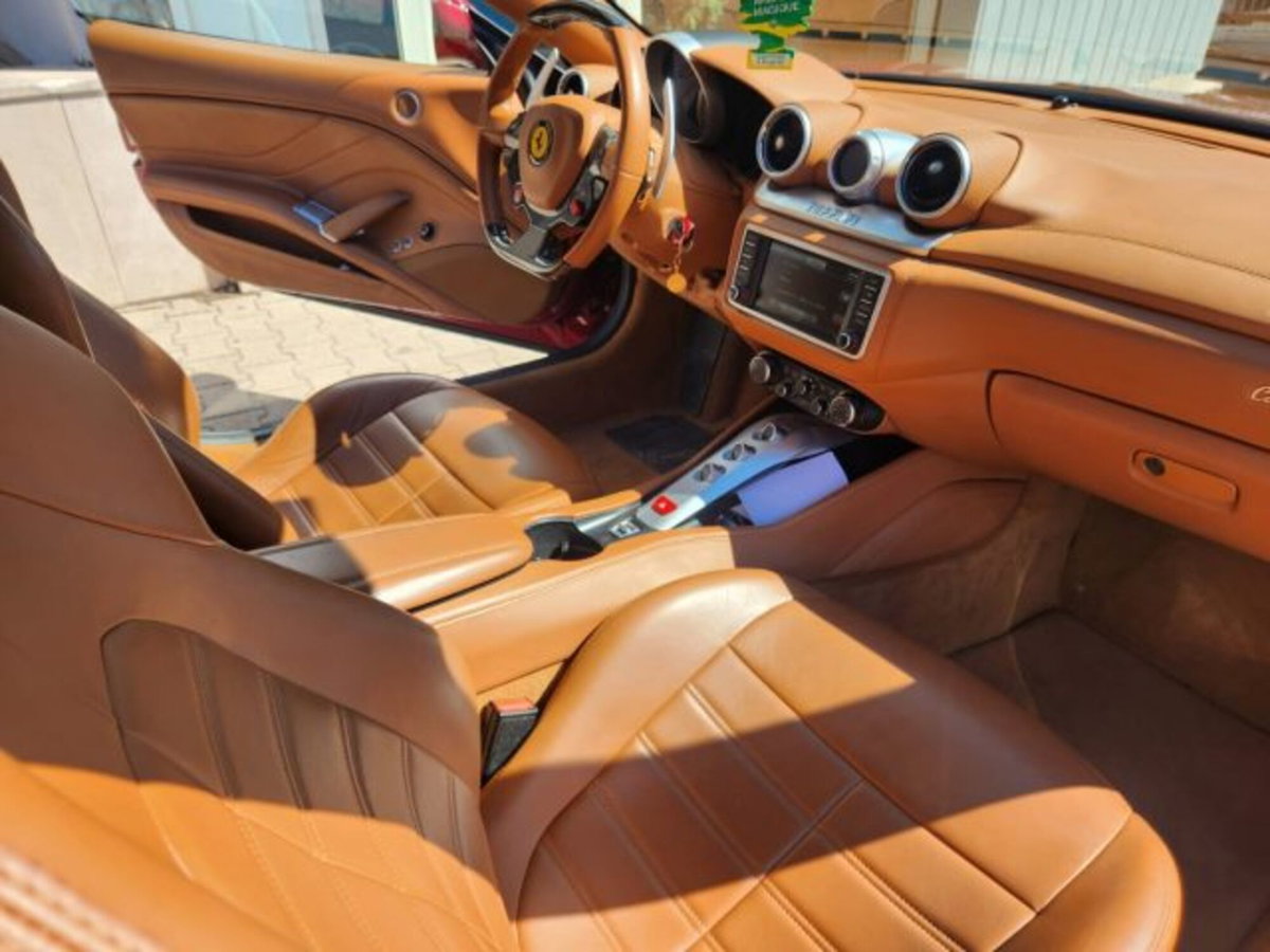 Ferrari California Spider California T DCT (18)