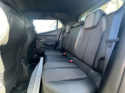 Peugeot 2008 PureTech 130 S&S EAT8 GT Line (12)