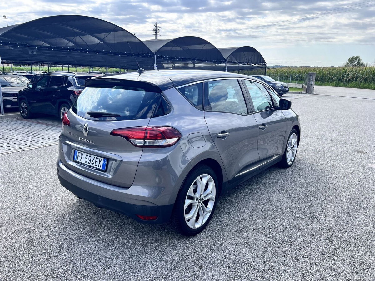 Renault Scénic 1.7 blue dci Sport Edition 120cv (3)