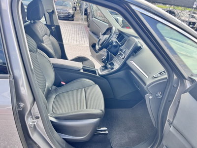 Renault Scénic 1.7 blue dci Sport Edition 120cv (5)
