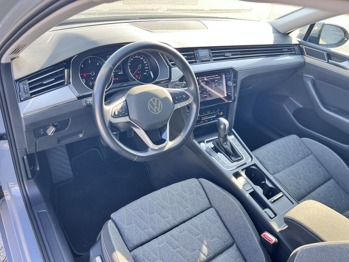 Volkswagen Passat Variant 2.0 TDI SCR EVO DSG Business (10)