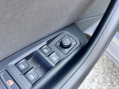 Volkswagen Passat Variant 2.0 TDI SCR EVO DSG Business (12)