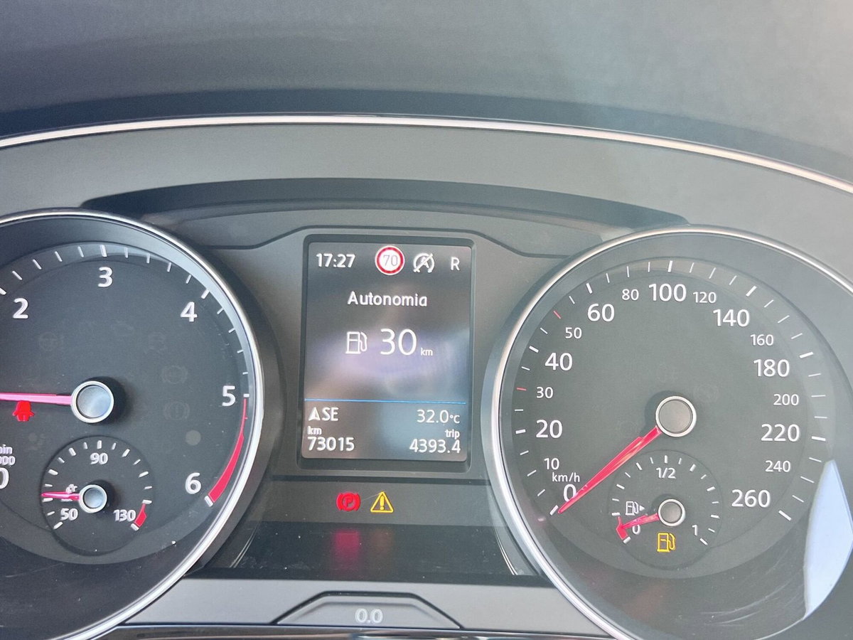 Volkswagen Passat Variant 2.0 TDI SCR EVO DSG Business (17)