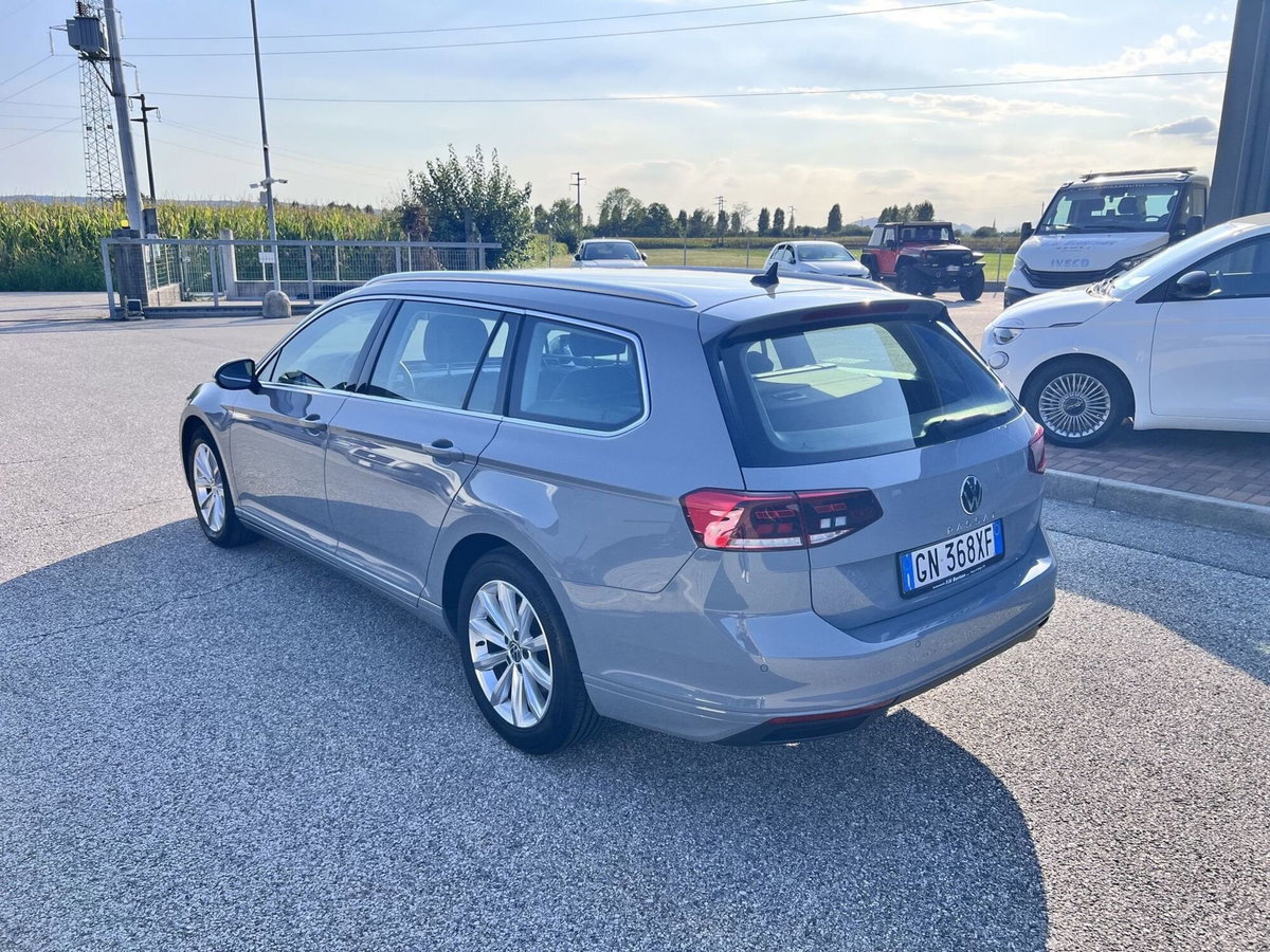 Volkswagen Passat Variant 2.0 TDI SCR EVO DSG Business (4)