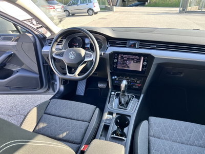 Volkswagen Passat Variant 2.0 TDI SCR EVO DSG Business (8)