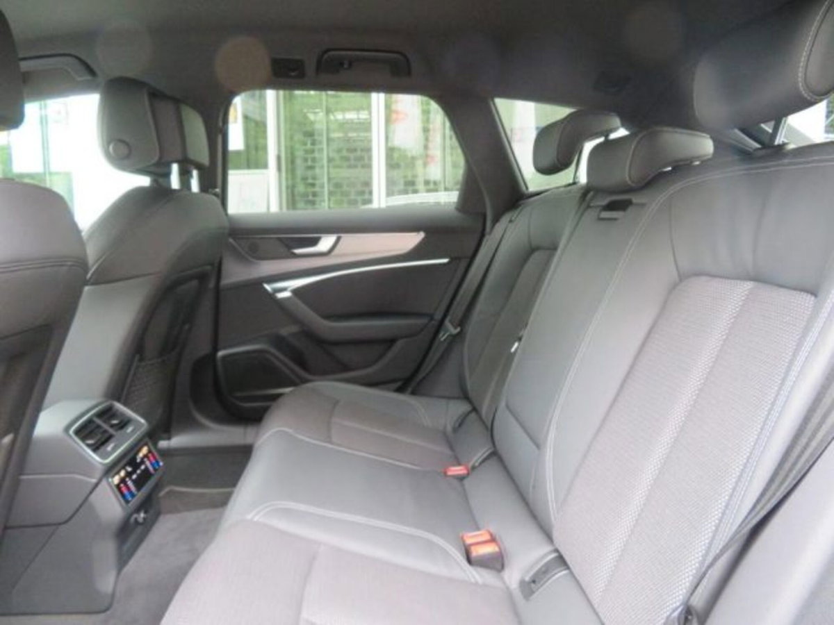 Audi A6 Avant 40 2.0 tdi mhev 12V S line edition quattro s-tronic (11)
