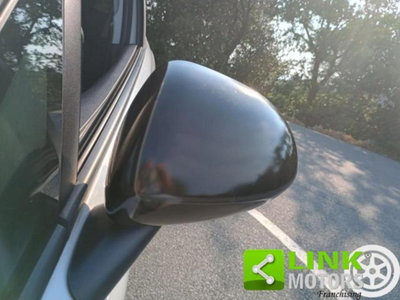 Opel Corsa Coupé 1.4 90CV GPL Tech b-Color (12)