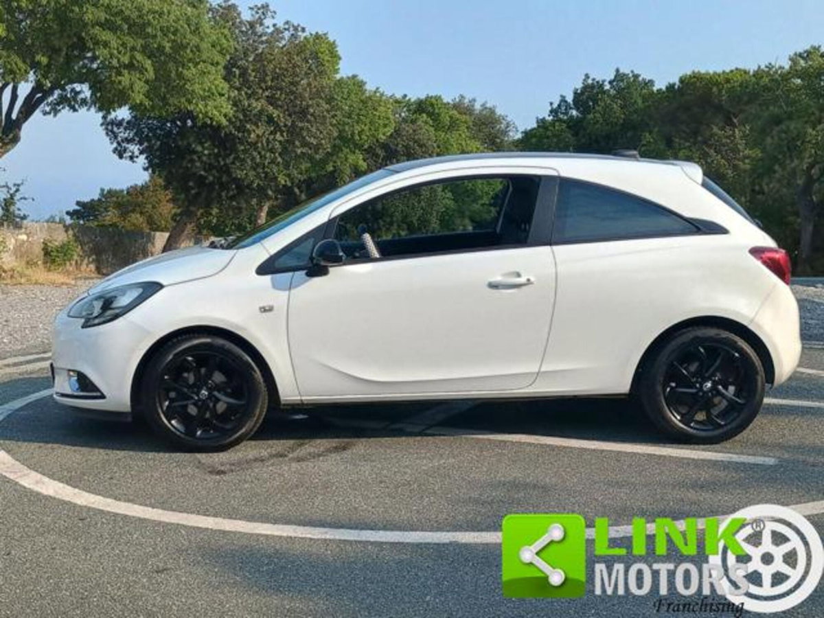 Opel Corsa Coupé 1.4 90CV GPL Tech b-Color (5)