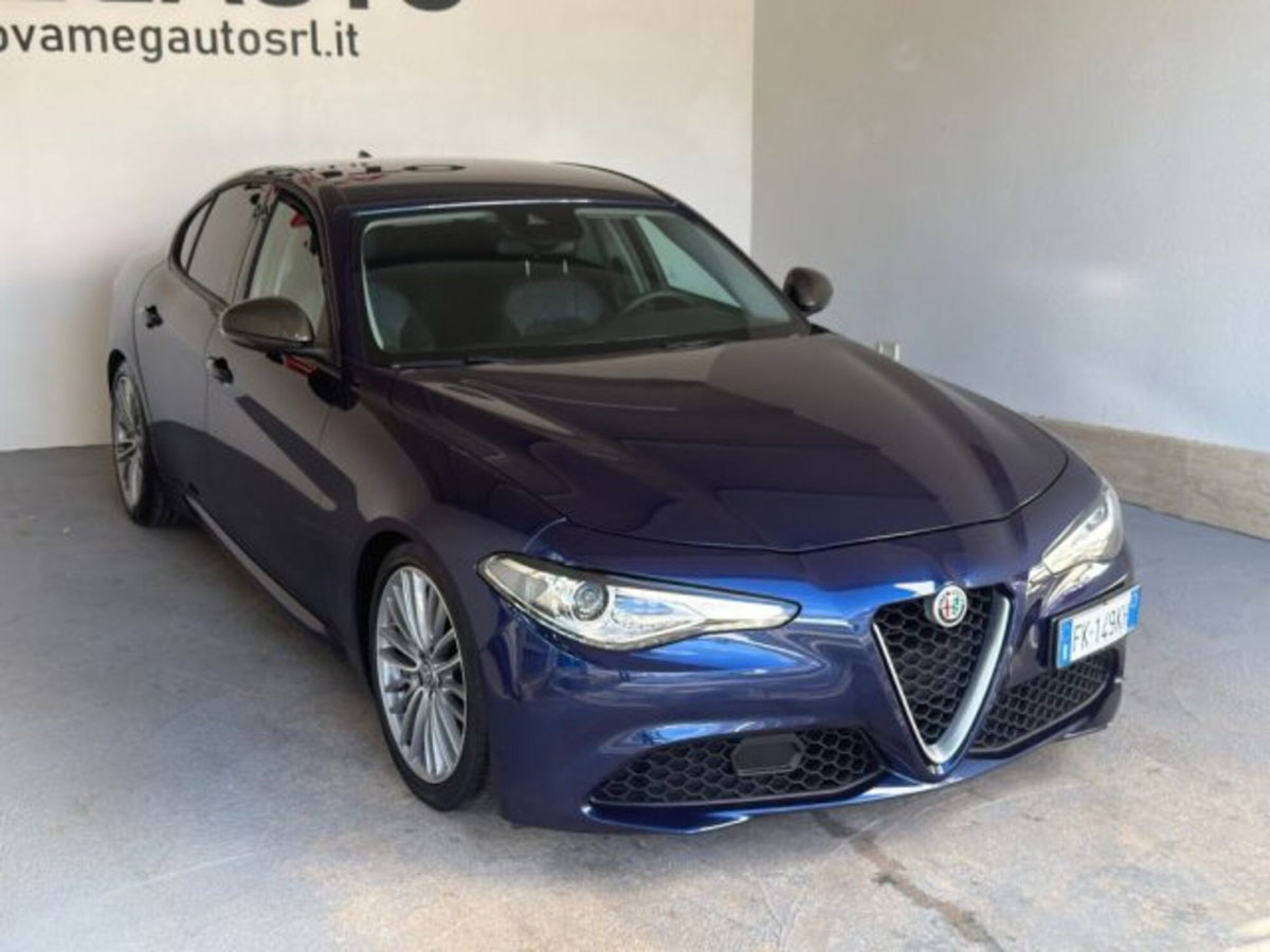 Alfa Romeo Giulia 2.2 Turbodiesel 150 CV AT8 Super (4)