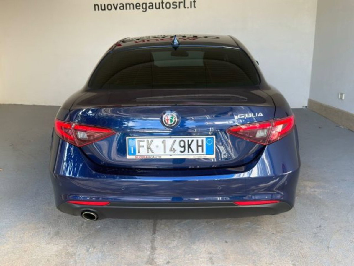 Alfa Romeo Giulia 2.2 Turbodiesel 150 CV AT8 Super (6)