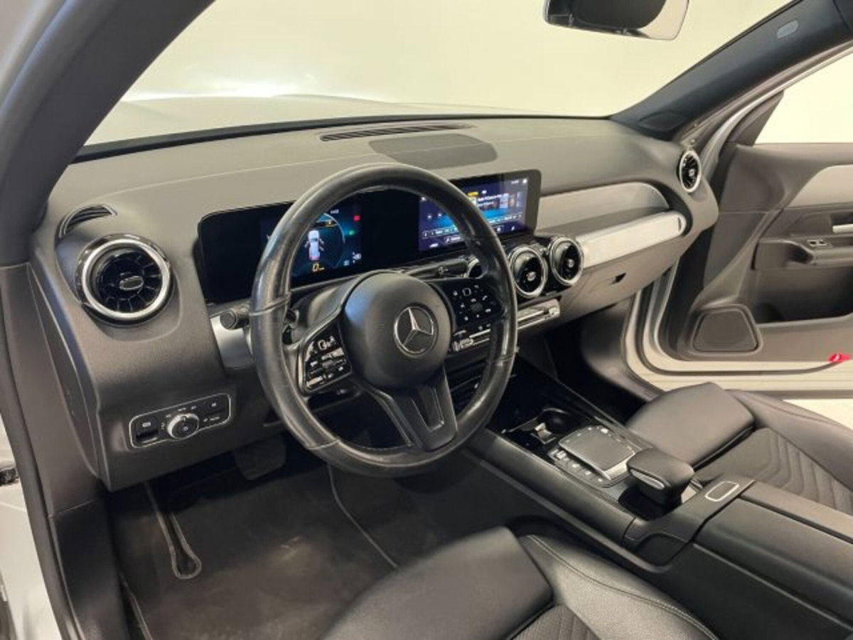 Mercedes-Benz GLB 200 d Automatic Business (15)