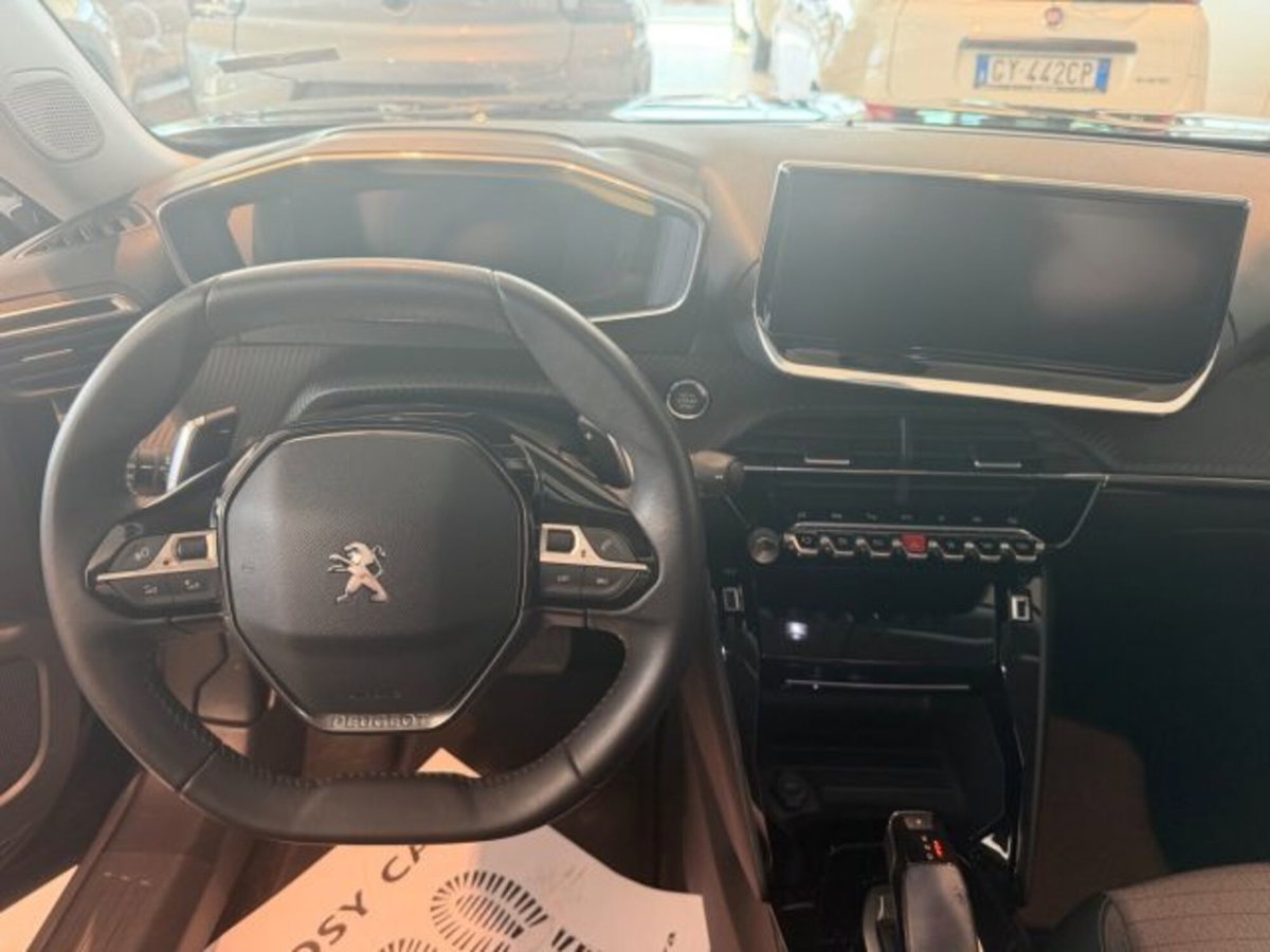 Peugeot 2008 PureTech 130 S&S EAT8 Allure Pack (10)