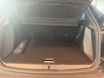 Peugeot 2008 PureTech 130 S&S EAT8 Allure Pack (9)