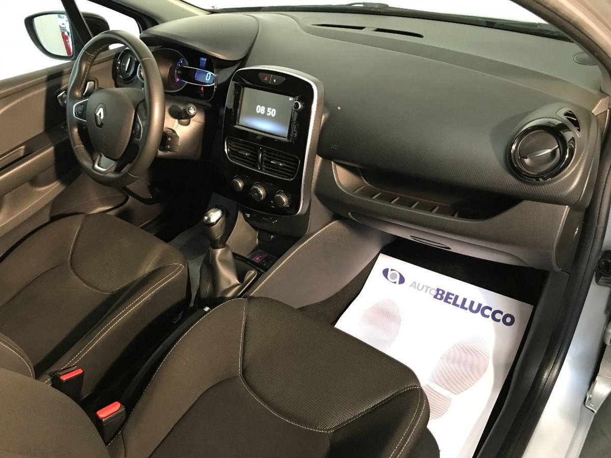 Renault Clio TCe 12V 90 CV 5 porte Business (13)