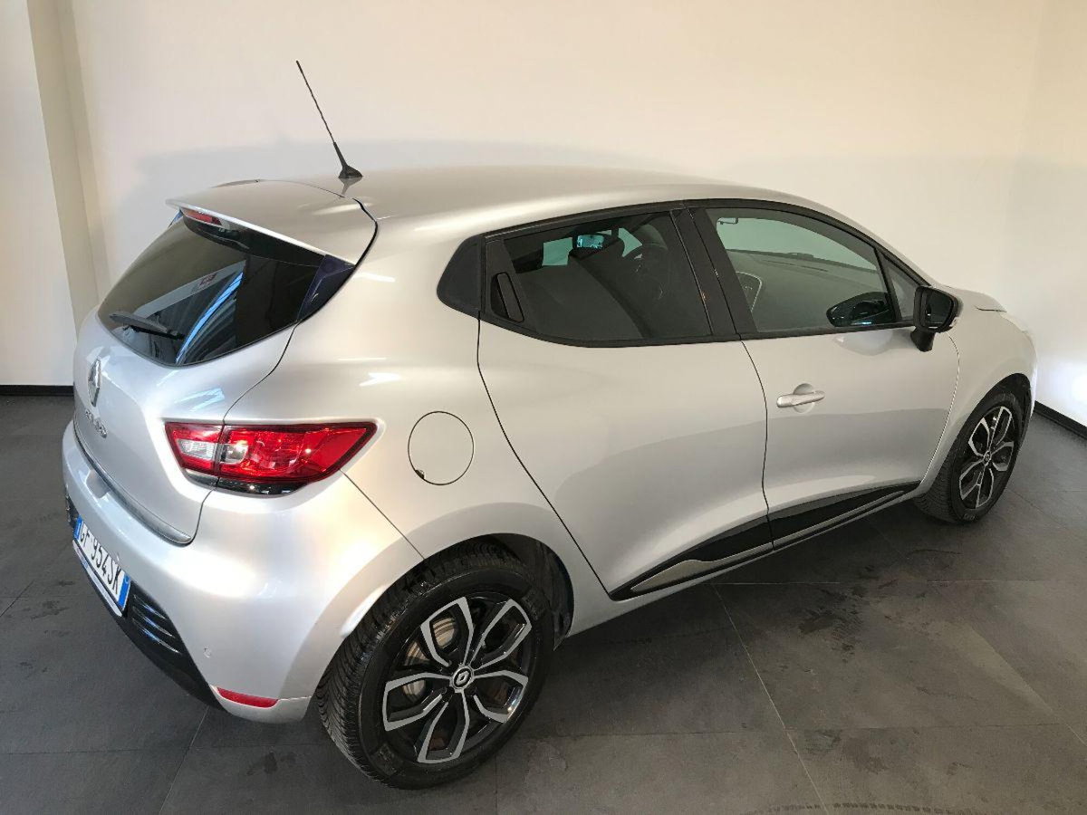 Renault Clio TCe 12V 90 CV 5 porte Business (4)