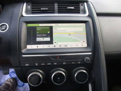 Jaguar E-Pace 2.0D 150 CV AWD R-Dynamic (14)